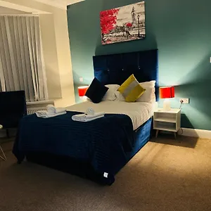 **** Hotel Atz&h Reino Unido